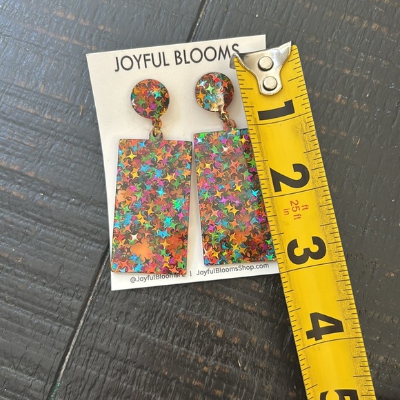 🎈4 LISTINGS FOR $20 Multicolor Geometric Earrings |  Star Confetti Drop Earrings - Picture 2 of 4
